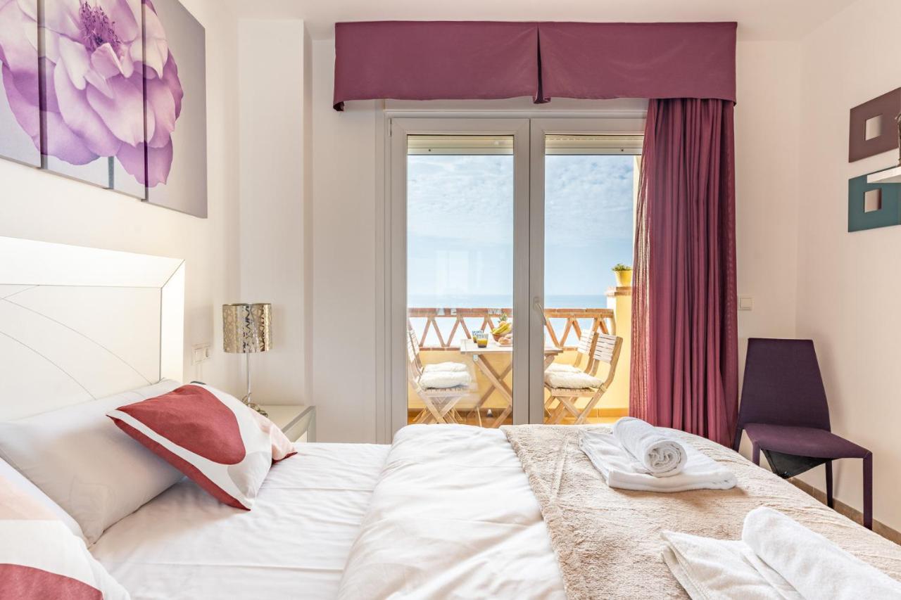 Spectacular Sea Views Parking And Pool Apartamento