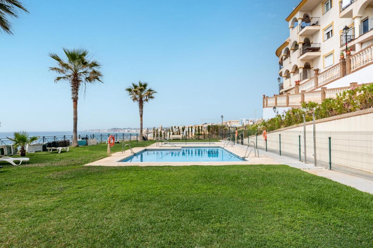 Spectacular Sea Views Parking And Pool Apartamento